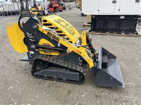 rd380l mini skid steer|used rd380l skid steer.